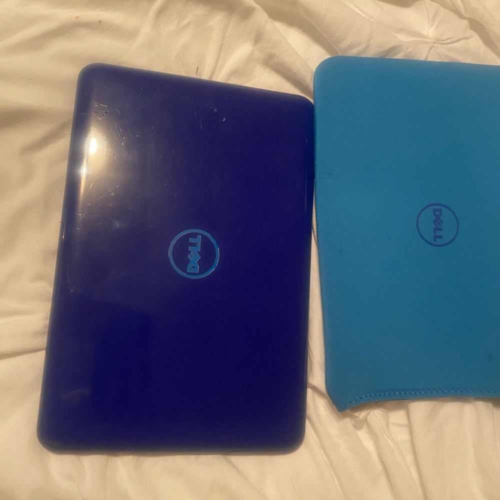 Laptop - Picture 2 of 2